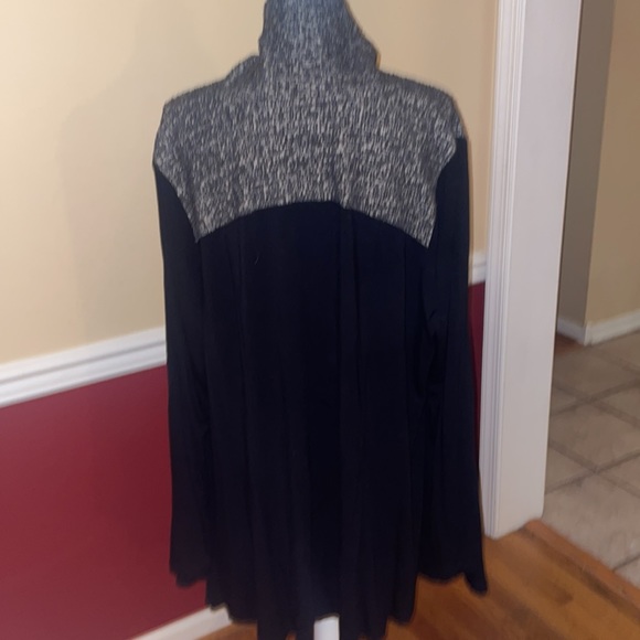 EUC Logo Lori Goldstein Open Cardigan - Picture 3 of 6